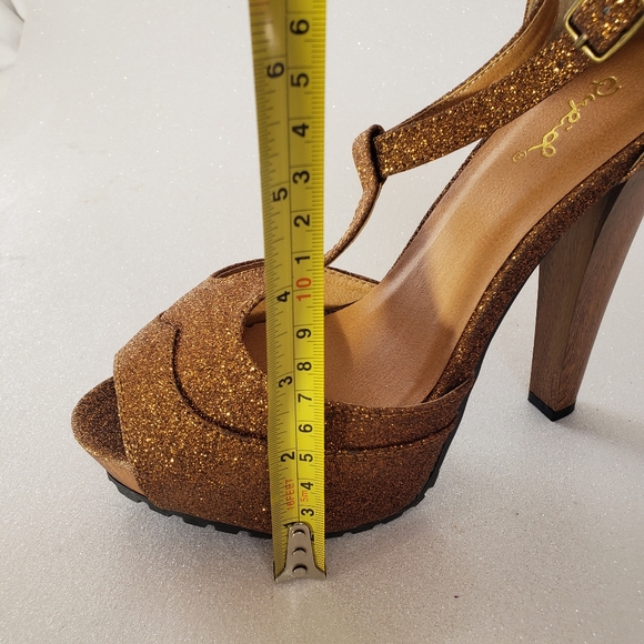 QUPID Sparkle Bronze Peep Toe Platform Thick Stilettos with T-Strap Sz 8.5 - Picture 9 of 10